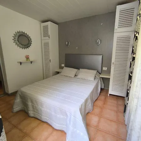 Las Americas Paradero Garden & Swimming Pool