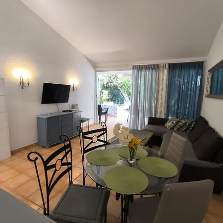 Apartment Las Americas Paradero Garden & Swimming Pool
