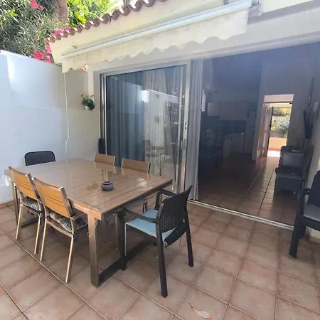 Apartment Las Americas Paradero Garden & Swimming Pool *